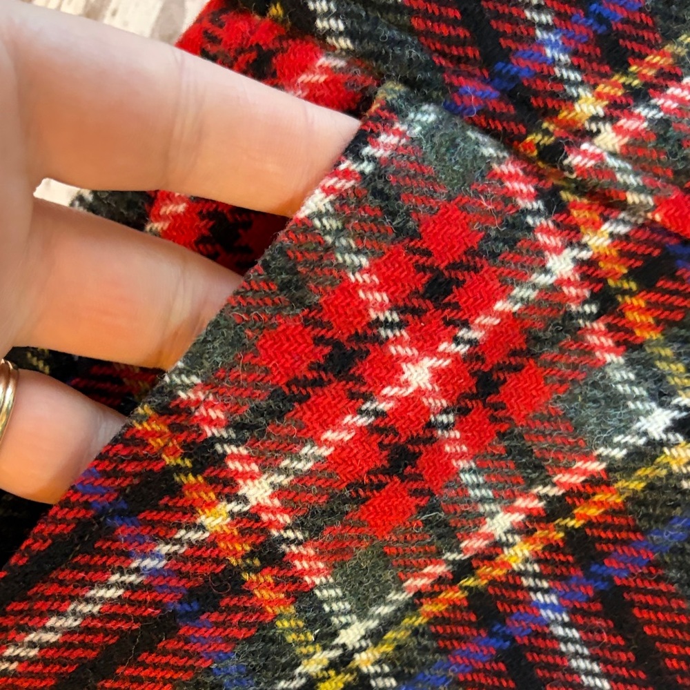L.L. Bean Red and Black Plaid A-Line Skirt - Sz 10 - Picture 12 of 16